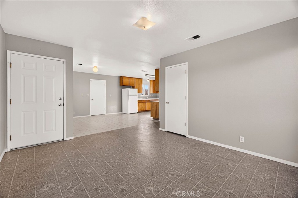 2883 5th Street Biggs, CA 95917 - Photo 9 of 38 a view of empty room with a sink and cabinets
