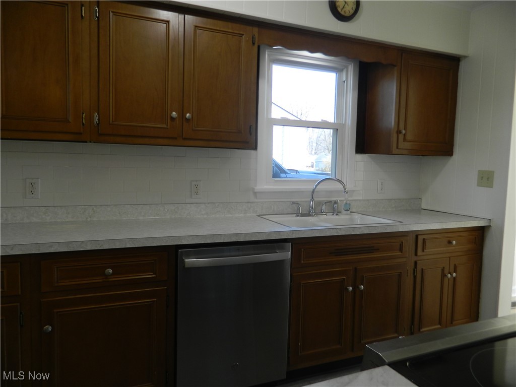 4888 Forest Road Mentor, OH 44060 - Photo 15 of 20