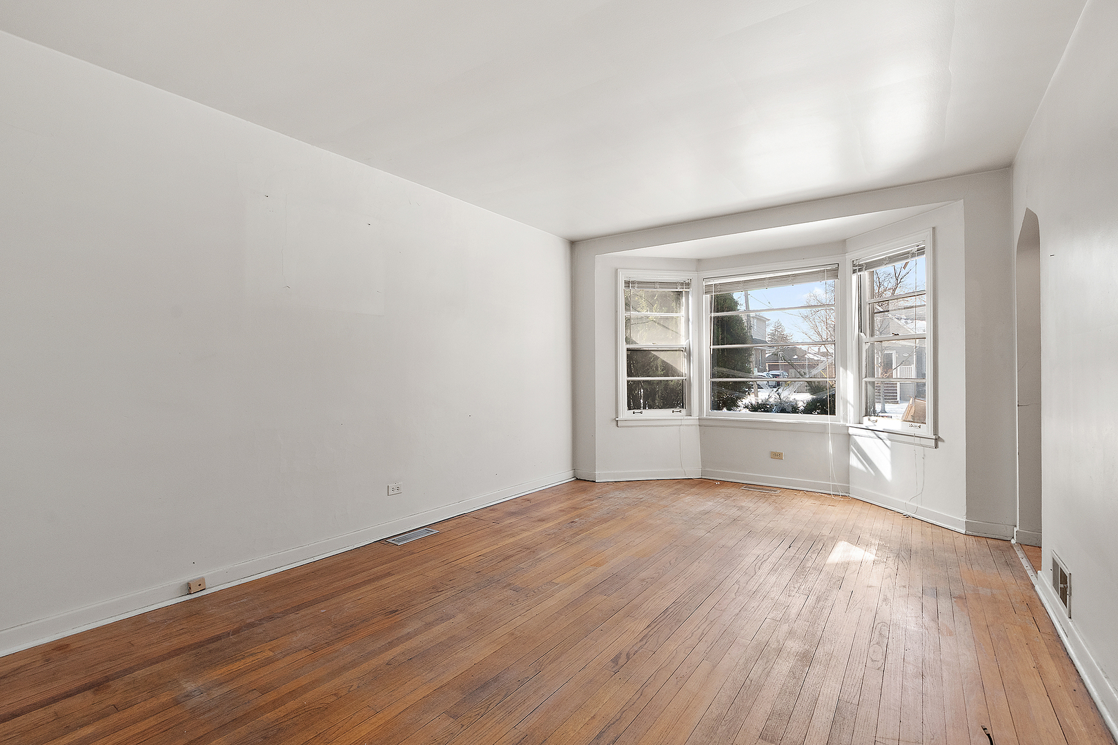 17913 Homewood Avenue Homewood, IL 60430 - Photo 3 of 23