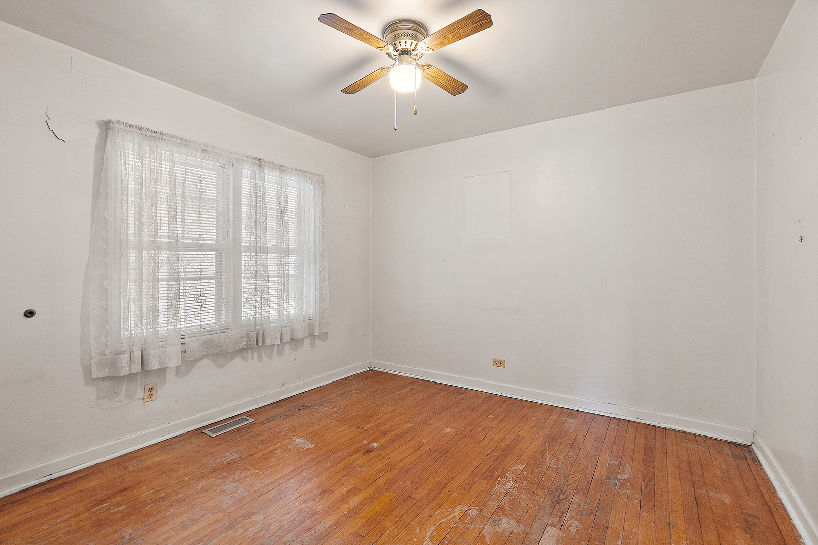 17913 Homewood Avenue Homewood, IL 60430 - Photo 7 of 23