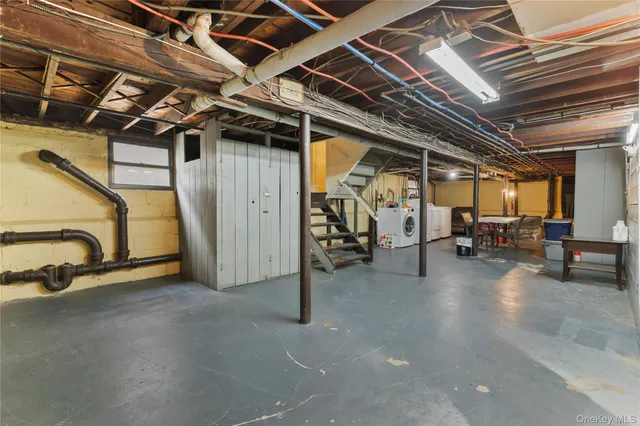 $3,800 | 264 Laurelton Boulevard, Long Beach, NY 11561