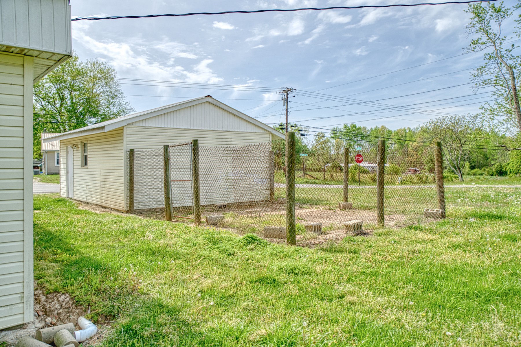 9349 Old Baxter Road Baxter, TN 38544 - Photo 11 of 25 a view of a house with backyard and porch