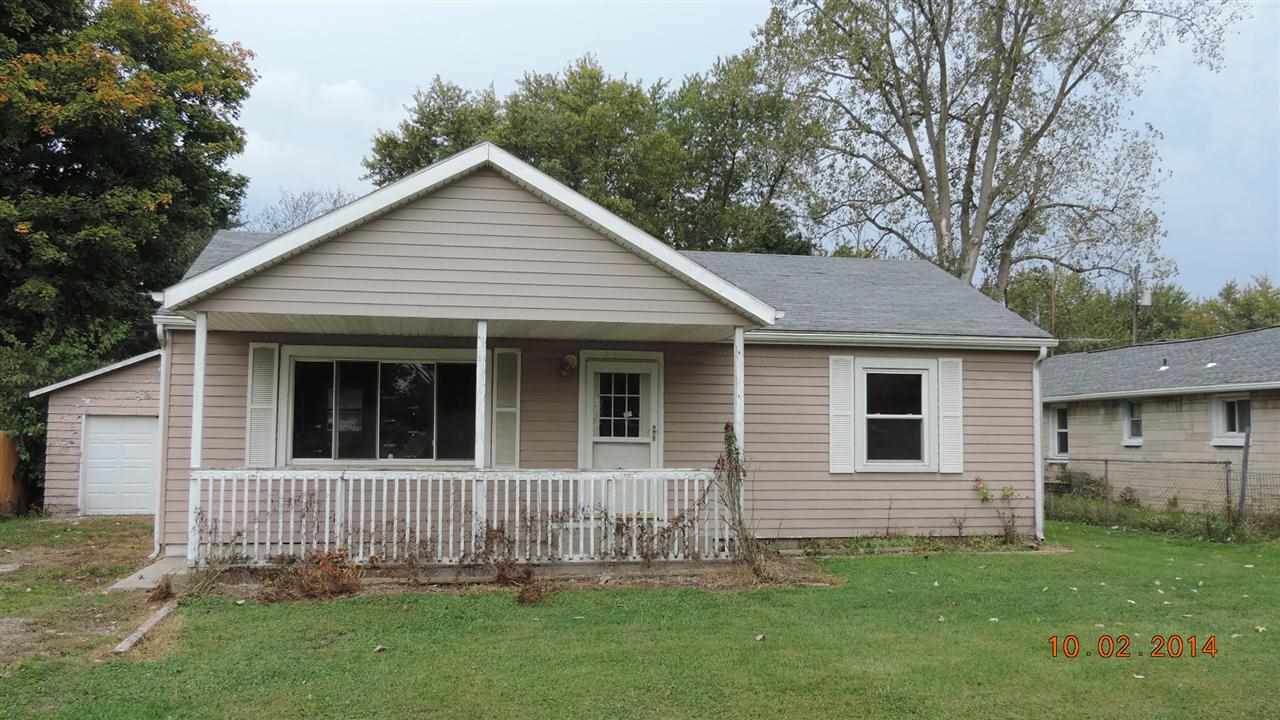 215 North Claypool Road Muncie, IN 47303 - Photo 2 of 10