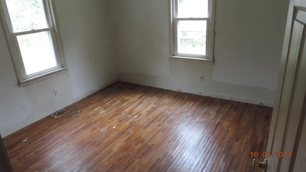 215 North Claypool Road Muncie, IN 47303 - Photo 9 of 10