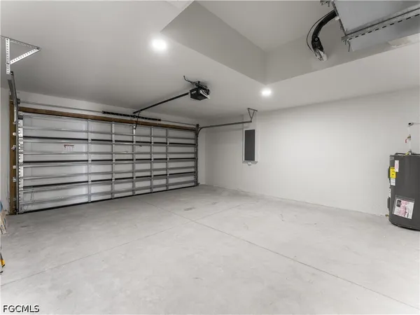 $1,995 | 1242 Northwest 22nd Avenue, Cape Coral, FL 33993