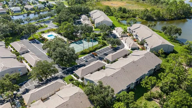 $3,500 | 8921 Veranda Way, Unit 325, Sarasota, FL 34238