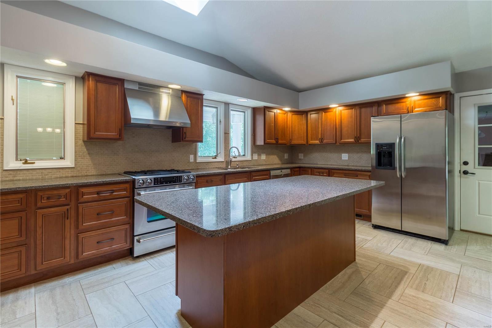 14988 Cundiff Road Carterville, IL 62918 - Photo 13 of 48 Gallery Image 13