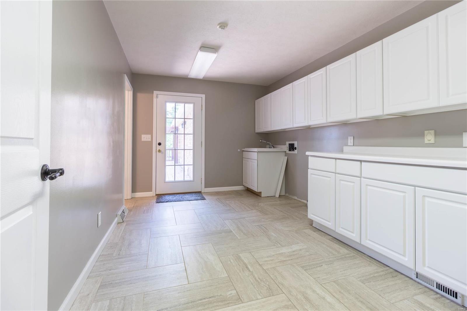 14988 Cundiff Road Carterville, IL 62918 - Photo 19 of 48 Gallery Image 19