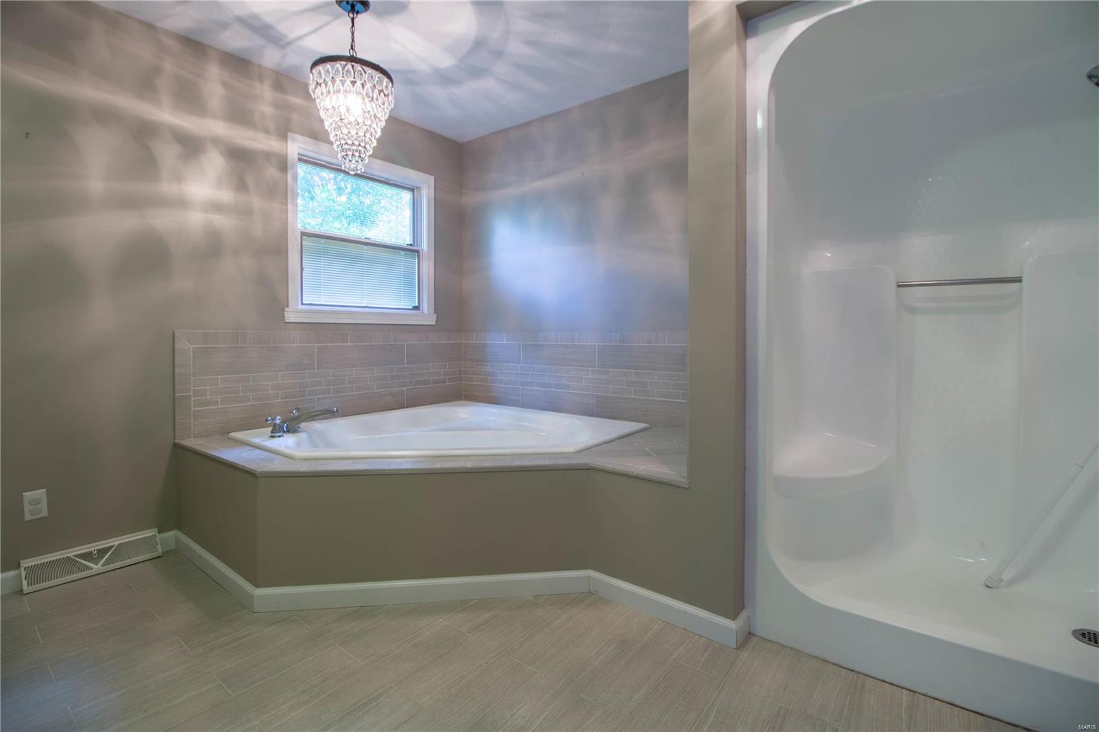 14988 Cundiff Road Carterville, IL 62918 - Photo 31 of 48 Gallery Image 31