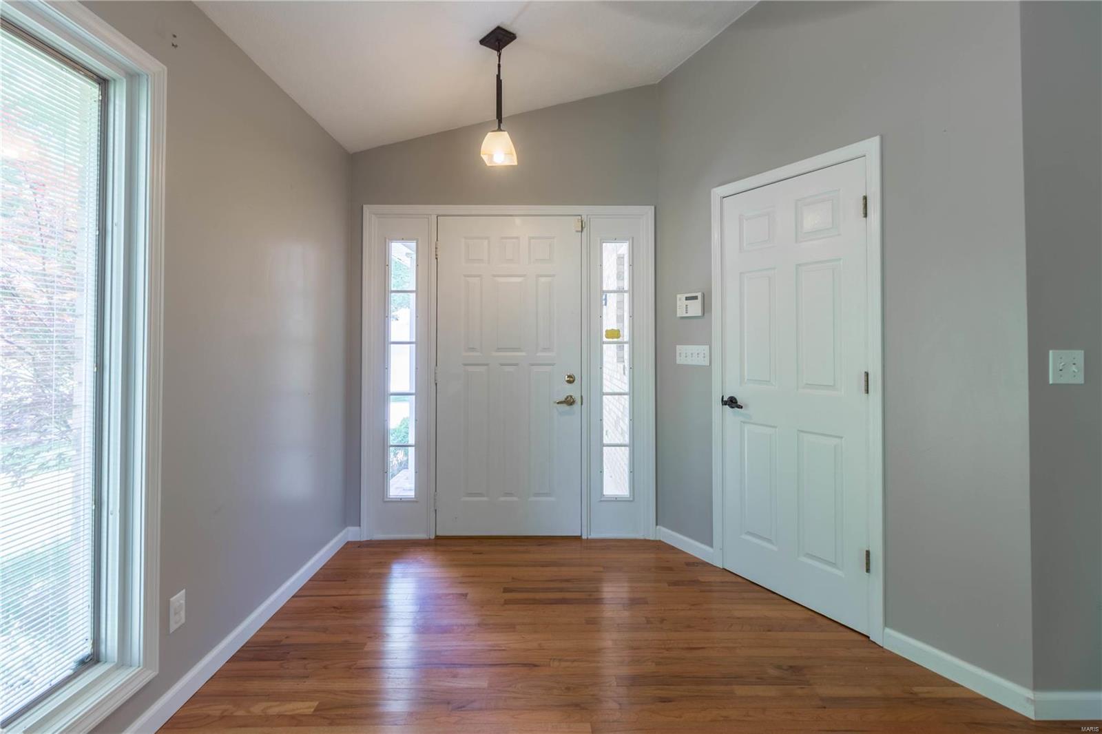 14988 Cundiff Road Carterville, IL 62918 - Photo 8 of 48 Gallery Image 8