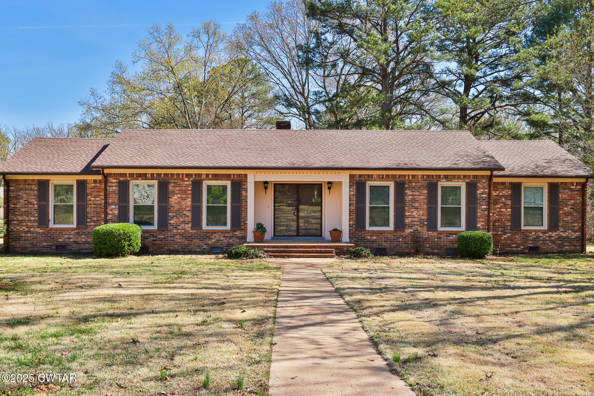 364 Ridgewood Drive Dresden, TN 38225 - Photo 2 of 35 FT8A2219