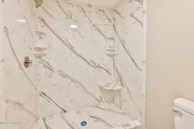 $299,900 | 364 Ridgewood Drive, Dresden, TN 38225