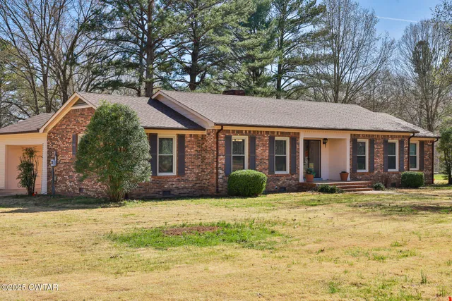 $299,900 | 364 Ridgewood Drive, Dresden, TN 38225