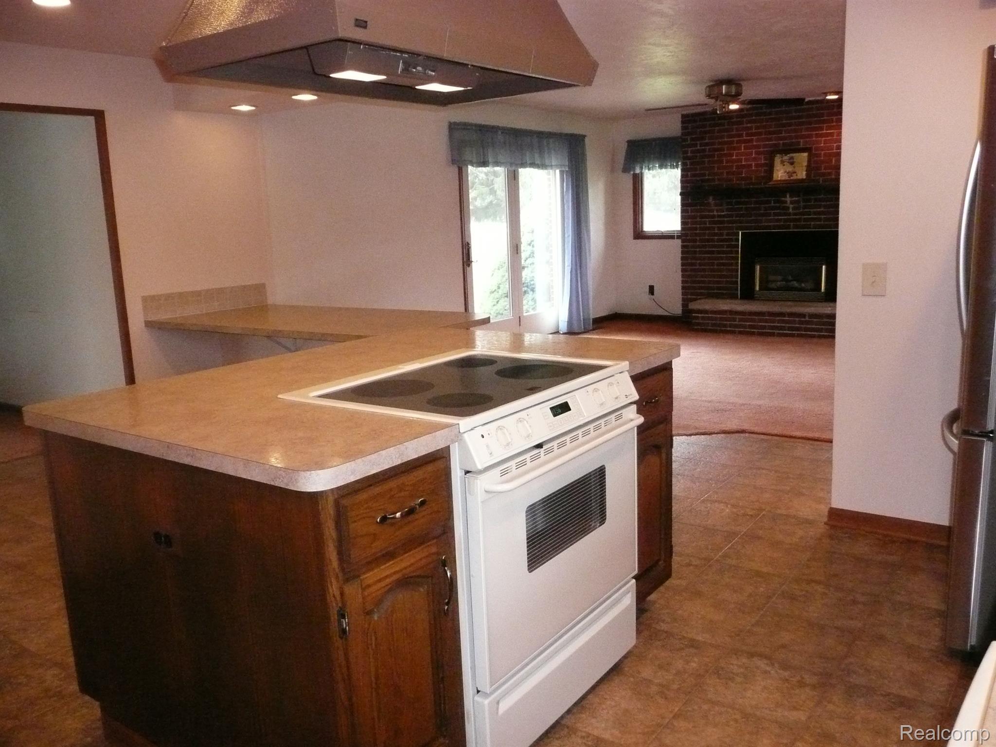 490 Sanders Road Oxford, MI 48371 - Photo 25 of 58 Kitchen