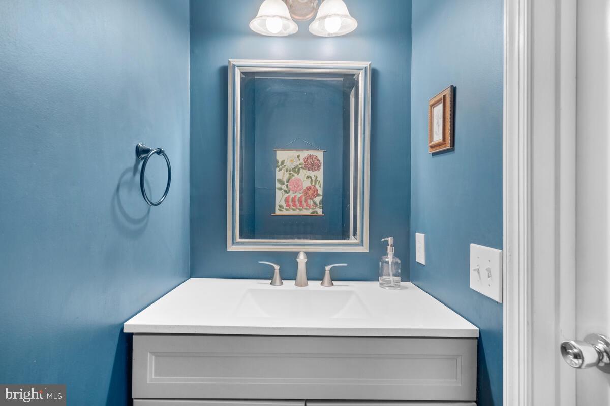 609 Sonata Way Silver Spring, MD 20901 - Photo 20 of 47 Renovated powder room