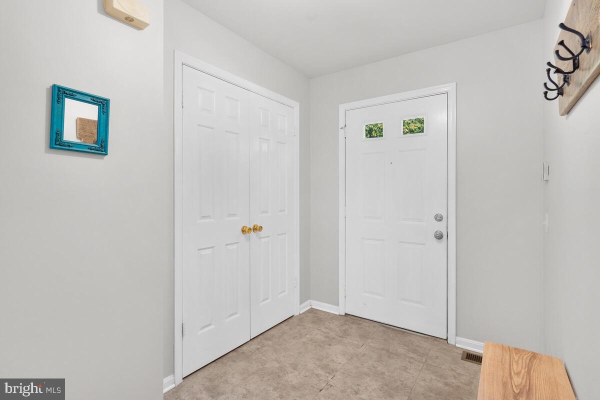 609 Sonata Way Silver Spring, MD 20901 - Photo 21 of 47 Entry with coat closet