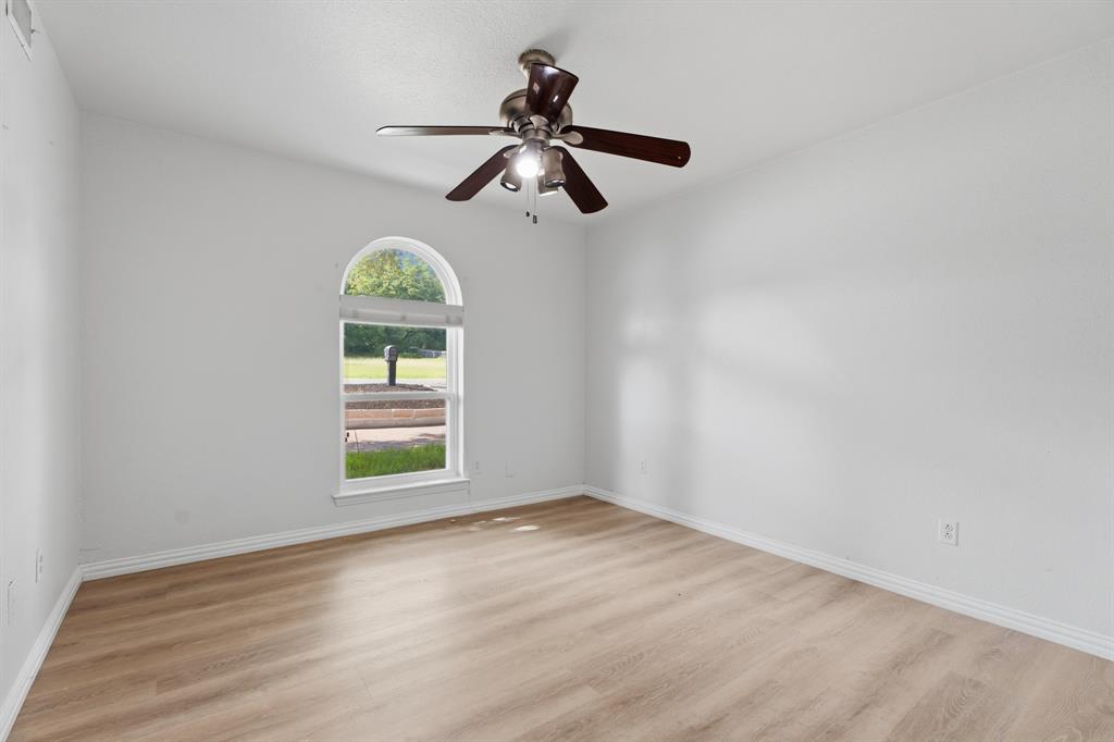 925 Lake North Road Rowlett, TX 75089 - Photo 18 of 39