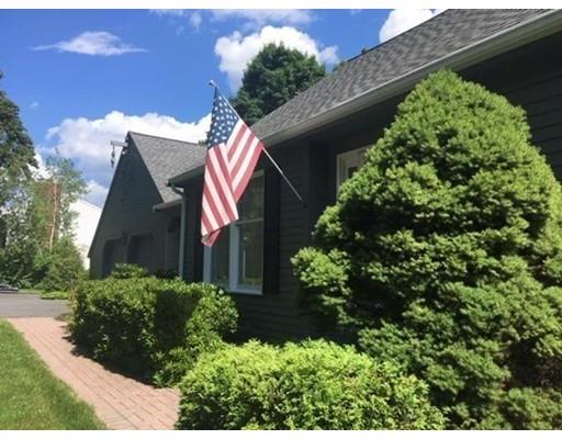 54 Old Brook Road Shrewsbury, MA 01545 - Photo 8 of 38 Gallery Image 8