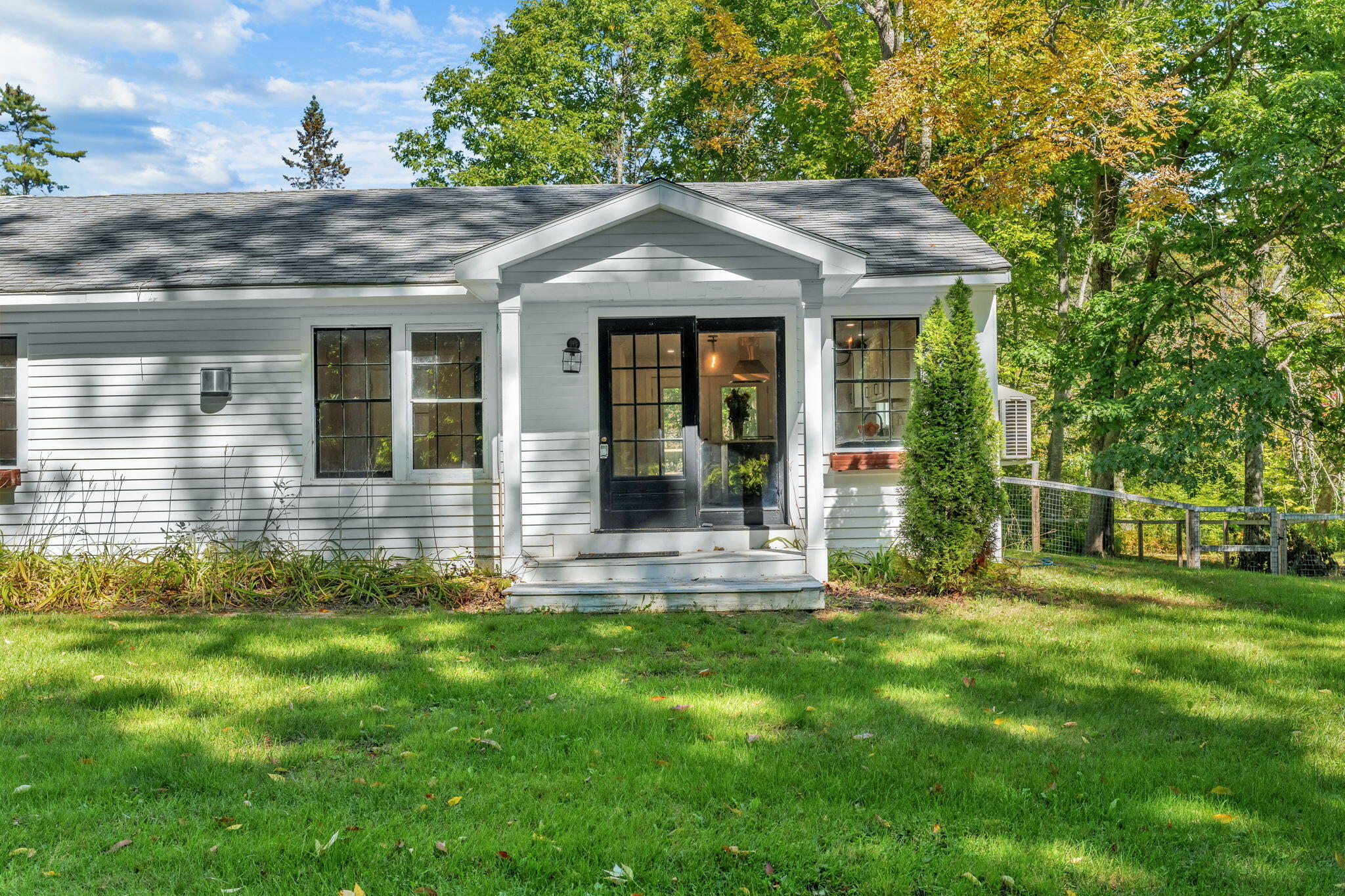 541 Camden Road Hope, ME 04847 - Photo 6 of 63 Welcoming Front Porch