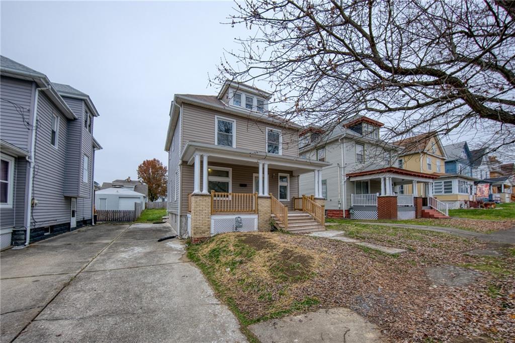 923 Adams Street New Castle, PA 16101 - Photo 2 of 38