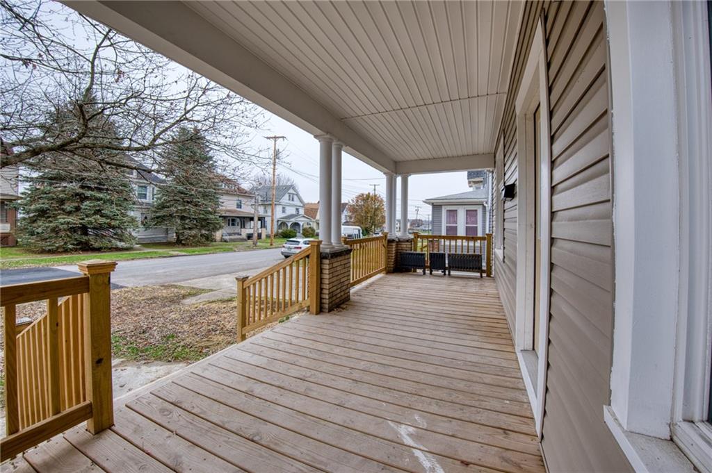 923 Adams Street New Castle, PA 16101 - Photo 5 of 38
