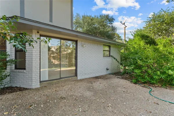 $1,800 | 2807 North 42nd Street, Waco, TX 76708