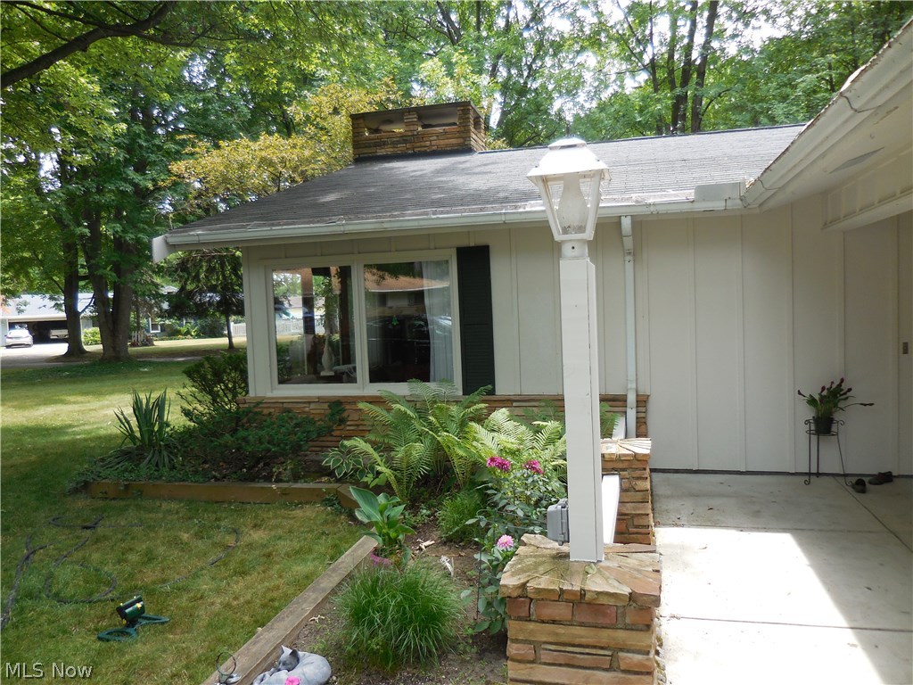 7 Nepahwin Road Timberlake, OH 44095 - Photo 2 of 26 Gallery Image 2