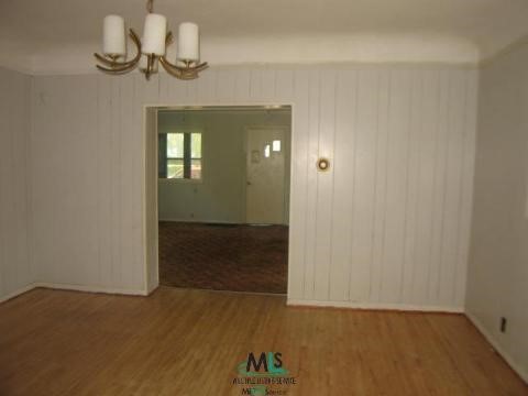 6633 Jefferson Road North Branch, MI 48461 - Photo 3 of 5 133536-2.JPG