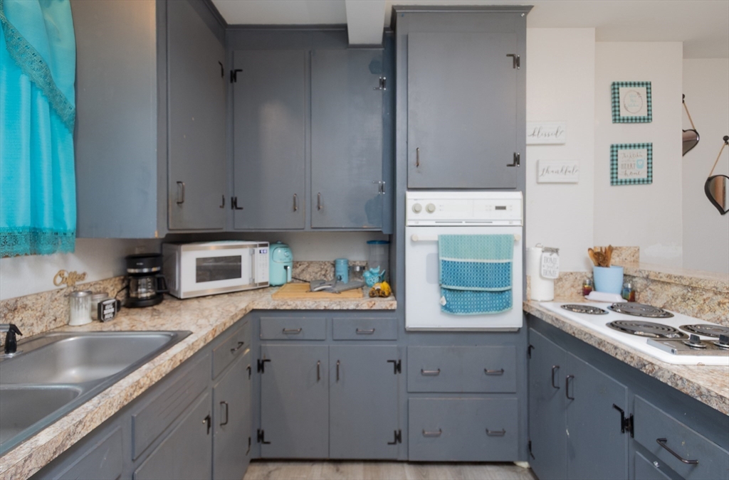 76 Blackstone River Road Worcester, MA 01607 - Photo 5 of 19 Gallery Image 5