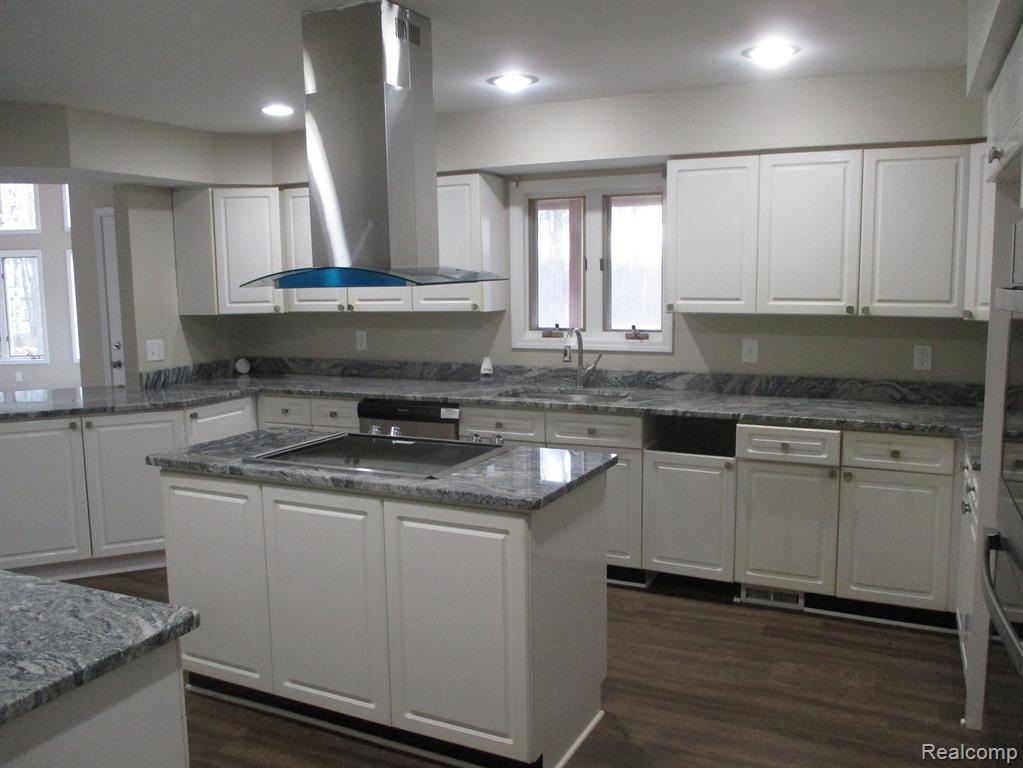 7050 Trumble Road St. Clair, MI 48079 - Photo 6 of 24