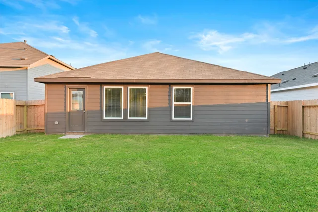 $1,900 | 249 Douglas Hls Drive, Magnolia, TX 77354