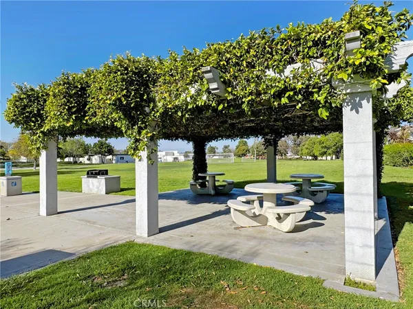 $3,985 | 13 Sage, Irvine, CA 92604