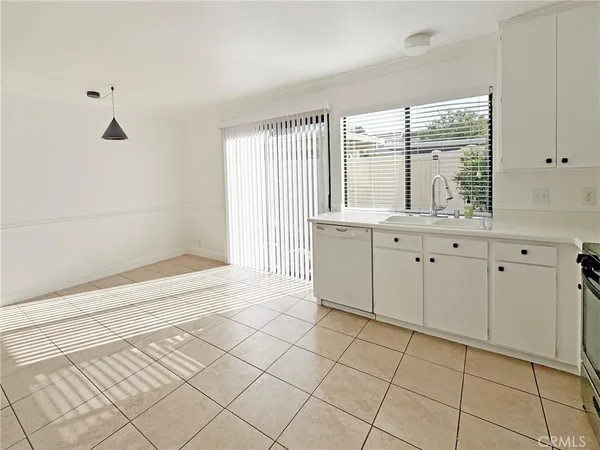 $3,985 | 13 Sage, Irvine, CA 92604