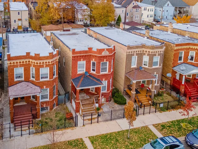 $410,000 | 4044 West Potomac Avenue, Chicago, IL 60651