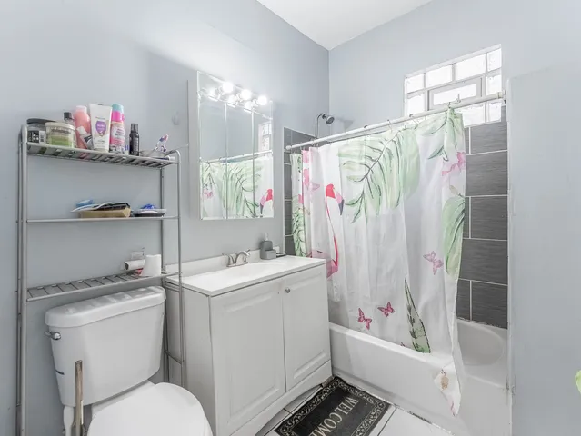 $410,000 | 4044 West Potomac Avenue, Chicago, IL 60651