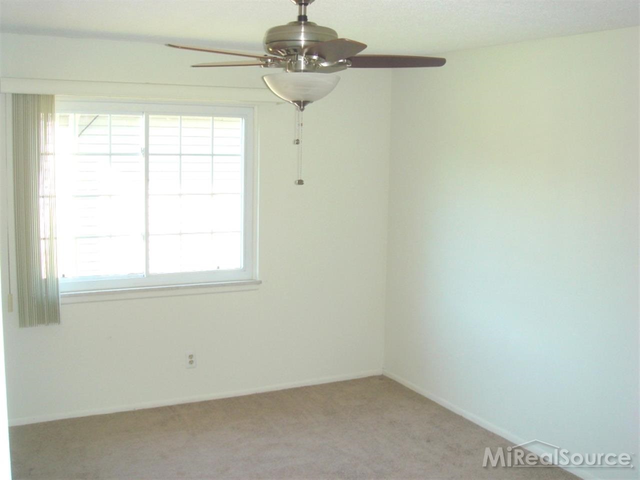 8190 24 Mile Road Utica, MI 48316 - Photo 8 of 10 Bedroom 2