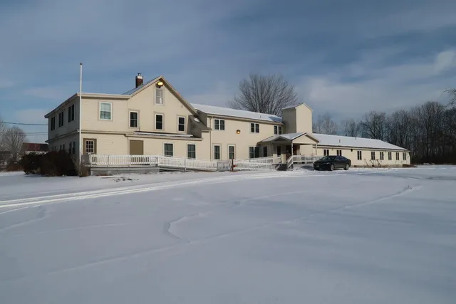 $1,290,000 | 457 Old Lewiston Road, Winthrop, ME 04364