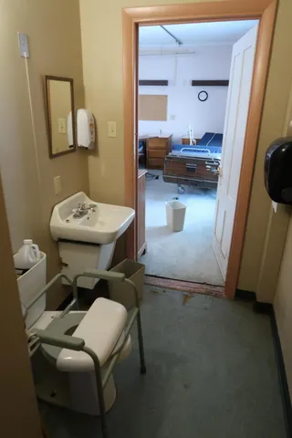 $1,290,000 | 457 Old Lewiston Road, Winthrop, ME 04364