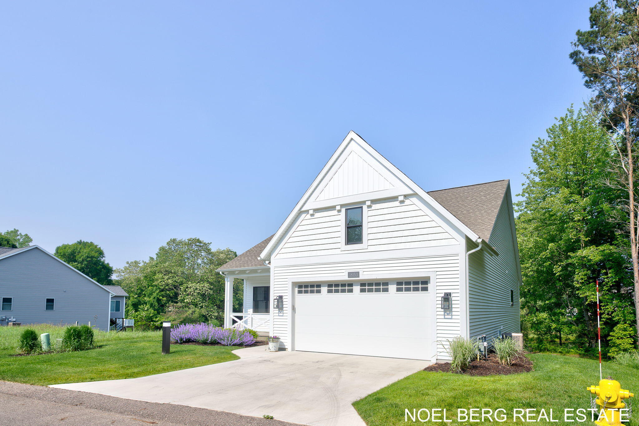 18153 Newgate Ln Spring Lake Spring Lake, MI 49456 - Photo 3 of 57 3-web-or-mls-18153-newgate-ln