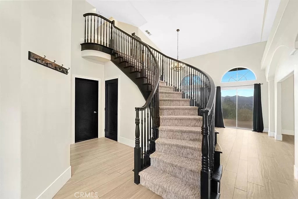 2560 Avenida Ocotillo Alpine, CA 91901 - Photo 3 of 30