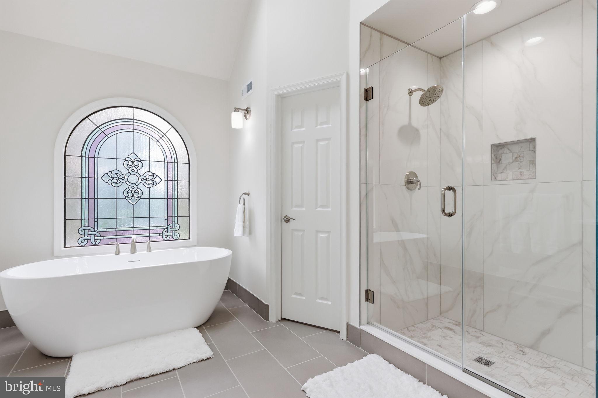 324 Ridge Avenue Newtown, PA 18940 - Photo 41 of 95 Oversized NEW shower