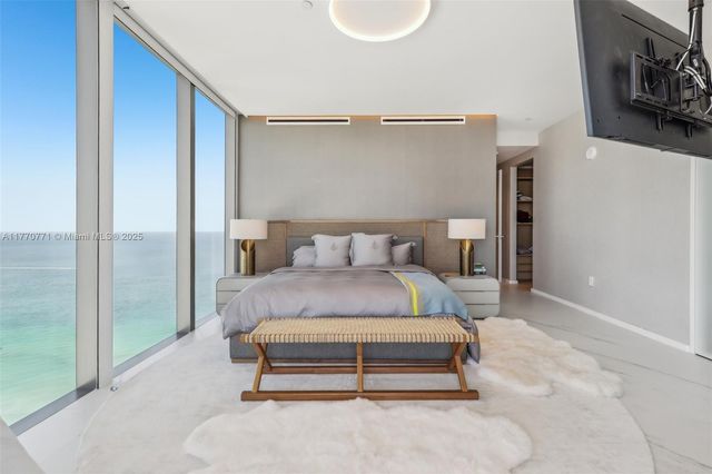 $3,800,000 | 2000 South Ocean Drive, Unit 28A, Hallandale Beach, FL 33009