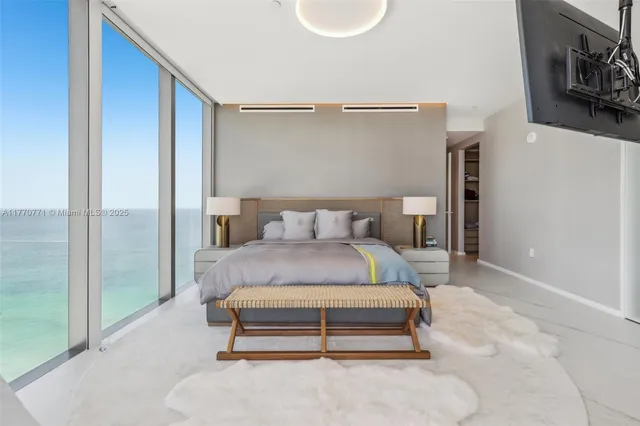 $3,800,000 | 2000 South Ocean Drive, Unit 28A, Hallandale Beach, FL 33009