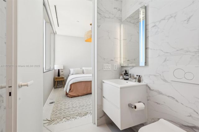 $3,800,000 | 2000 South Ocean Drive, Unit 28A, Hallandale Beach, FL 33009