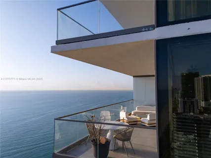 $3,800,000 | 2000 South Ocean Drive, Unit 28A, Hallandale Beach, FL 33009