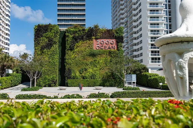 $3,800,000 | 2000 South Ocean Drive, Unit 28A, Hallandale Beach, FL 33009