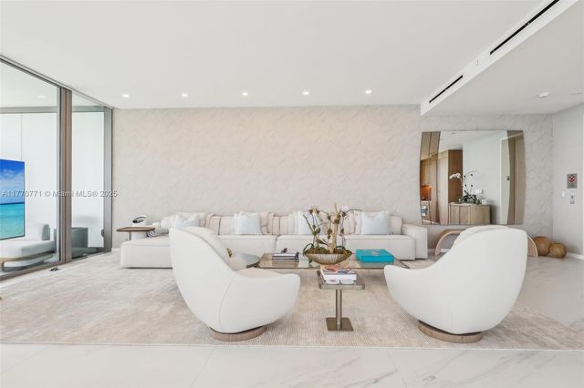 $3,800,000 | 2000 South Ocean Drive, Unit 28A, Hallandale Beach, FL 33009