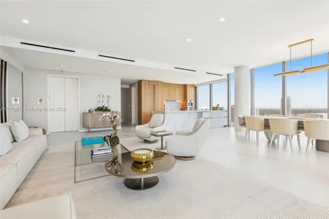 $3,800,000 | 2000 South Ocean Drive, Unit 28A, Hallandale Beach, FL 33009