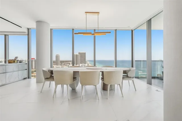 $3,800,000 | 2000 South Ocean Drive, Unit 28A, Hallandale Beach, FL 33009