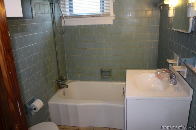 1330 Callis Field Lane Mathews, VA 23109 - Photo 17 of 25